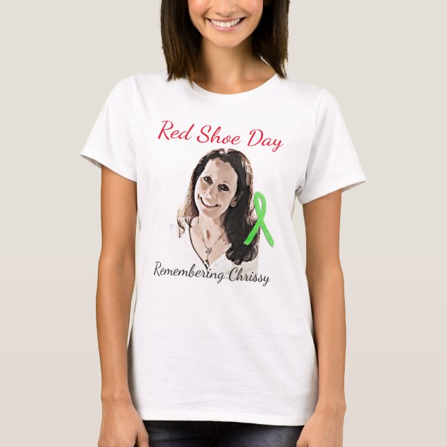 T-shirt Se rappeler Chrissy pour le jour rouge de (Devant)