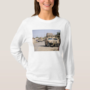 T-shirt Sécurité de la conduite de Humvee pendant une