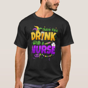 T-shirt Sécurité Première Boisson Avec Une Infirmière Médi