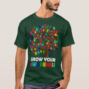 T-shirt Sensibilisez à l'autisme à la main de l'Arc-en-cie