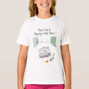 T-shirt Série de dessins animés "Ce chat est" qui joue ave