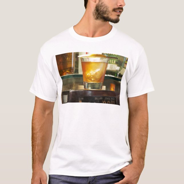 T-shirt Série démodée de cocktail (Devant)