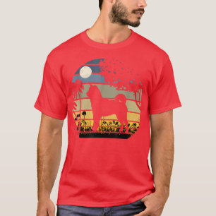 T-shirt Shiba Inu dans un champ de fleurs Lune nuit