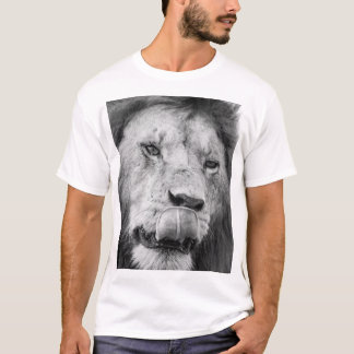 T-shirt Show Your Strength with Our Lion Print Shirt