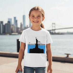 T-shirt Silhouette de la Statue de la Liberté sur la skyli