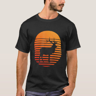 T-shirt Silhouette Ombragée En Elk Devant Un Soleil