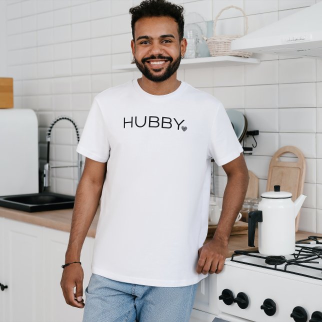 T-shirt Simple minimum Hubby Script coeur noir et blanc (Créateur téléchargé)