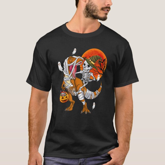 T-shirt Skeleton Riding Mummy Dinosaur T rex Halloween Fun (Devant)