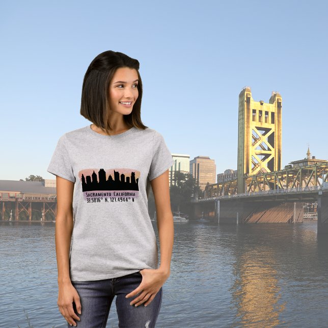 T-shirt Skyline de Sacramento CA City (Créateur téléchargé)