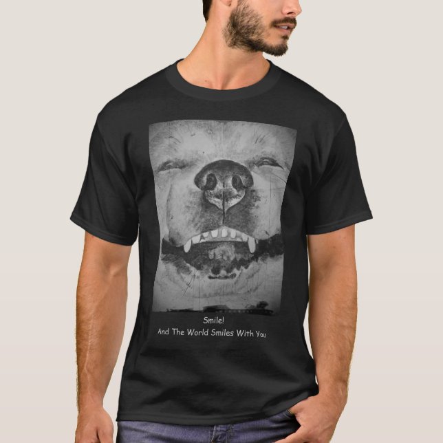 T-shirt slogan stimulant avec un drôle de chien souriant (Devant)