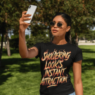 T-shirt Smoldering Semble Attraction Instantanée