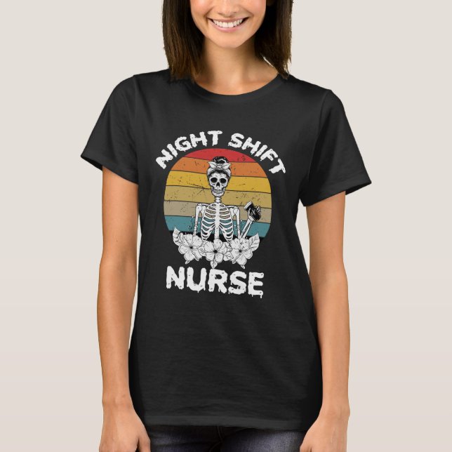 T-shirt Soirée amusante Shift Nurse Skeleton Halloween Rn  (Devant)