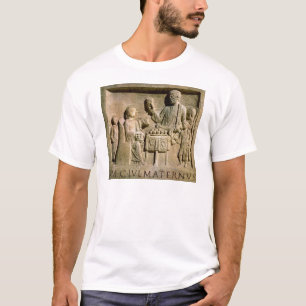 T-shirt Soulagement dépeignant un repas de famille