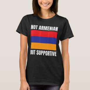 T-shirt Soutien non arménien mais arménien au drapeau armé