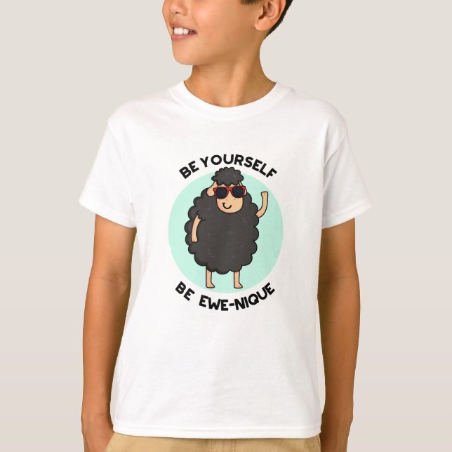 T-shirt Soyez Ewenique Funny Sheep Pun (Devant)