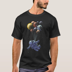 T-shirt Spa du système solaire de l'astronaute tenant des