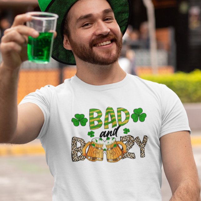 T-shirt St. Patrick's Day Bad and Boozy Bear Drôle (Créateur téléchargé)