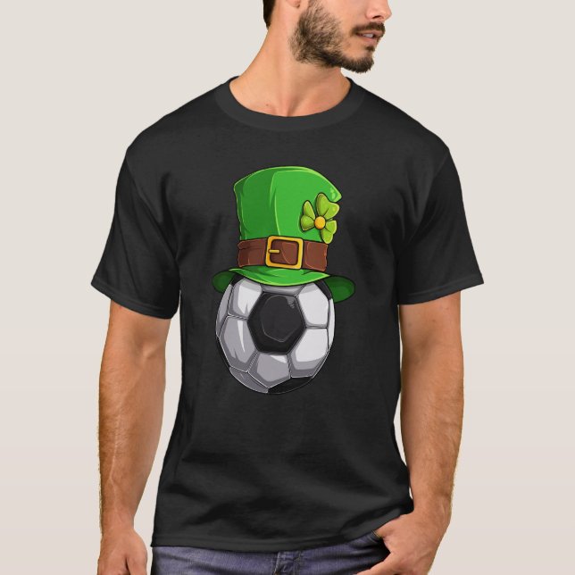 T-shirt St Patrick's Day Lucky Soccer Ball avec Leprechaun (Devant)