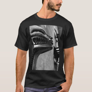 T-shirt Statue de la statue du roi Giger. Gruyères, Schwei