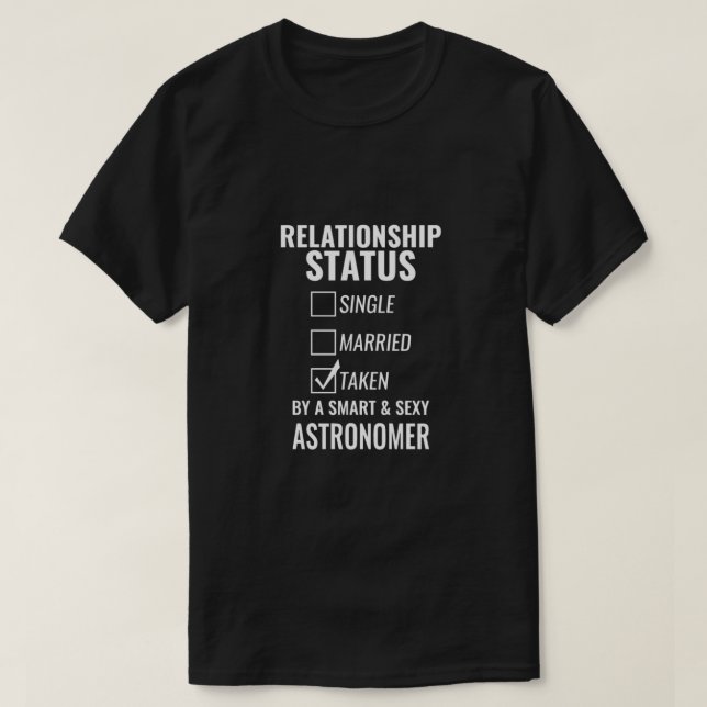 T-shirt Statut Single Married Taken by a Smar (Design devant)