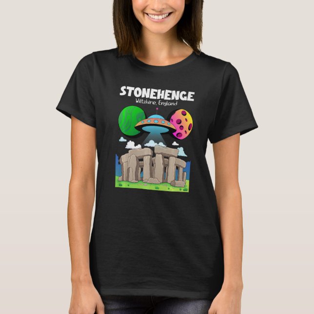 T-shirt Stonehenge England Souvenir  Flying Saucer In Spac (Devant)