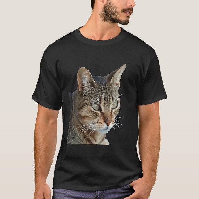 T-shirt Stunning Tabby Cat Close Up Portrait Vector (Devant)