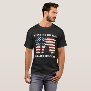 T-shirt Support pour le drapeau, agenouillement pour la