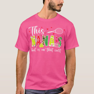 T-shirt Sur Ce Court Tennis Nana D'Un Joueur De Tennis Nan