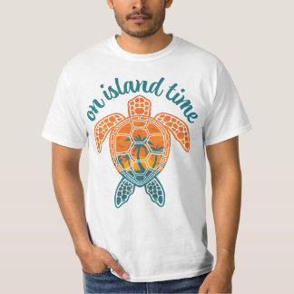T-shirt Sur une île au coucher de soleil tropical motif to
