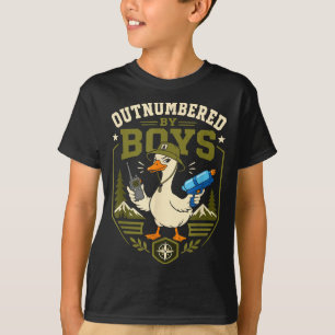 T-shirt Surclassé par des garçons maman drôle randonnée ca