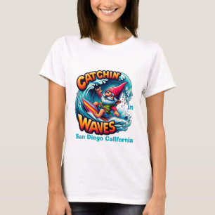T-shirt Surf Gnome Catching Waves À San Diego