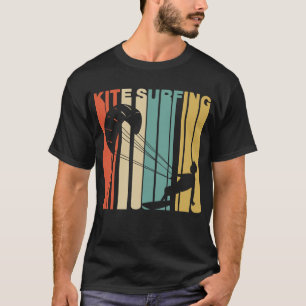 T-shirt Surfer surfant de cerf-volant de rétro cerf-volan