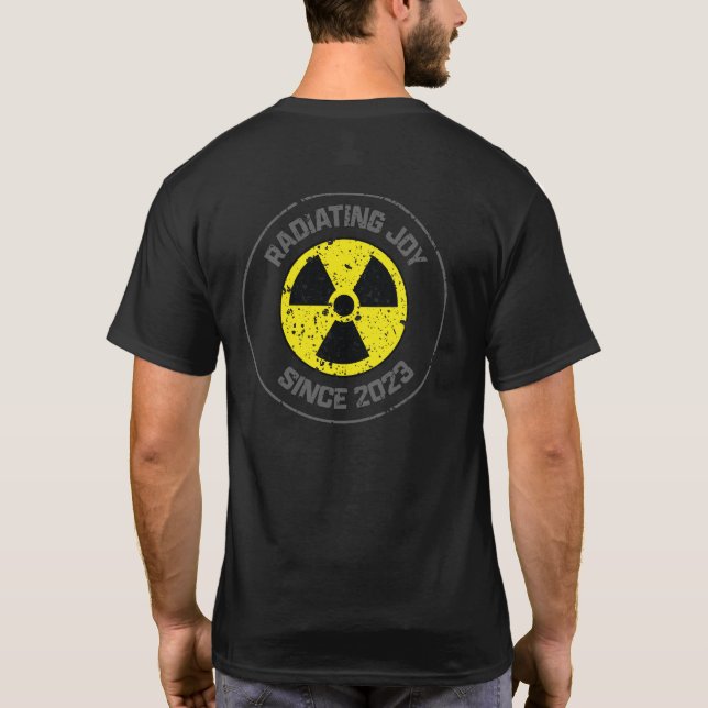 T-shirt Symbole de radiation rayonnant Joie depuis 2023 Gr (Dos)