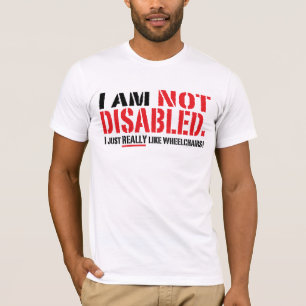 T-shirt T des hommes non handicapés
