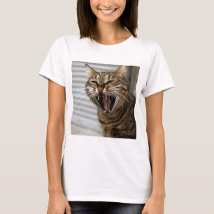 T-shirt Tabby Cat Yawning Portrait Artistique