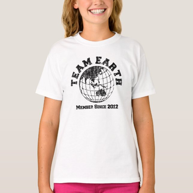 T-shirt Team Earth : Membre depuis 2012 Asia Australia Bab (Devant)