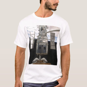 T-shirt Télescope spatial de Hubble dans la baie de