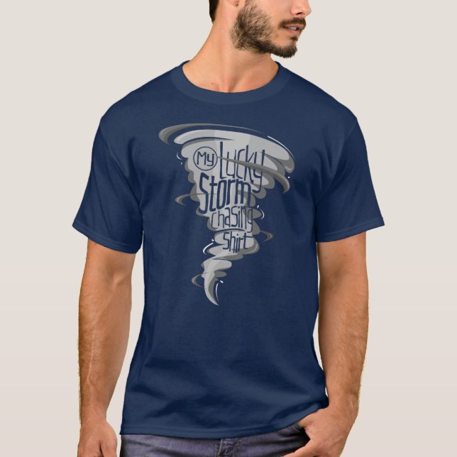 T-shirt Tempête chassant le cadeau d'ouragan (Devant)