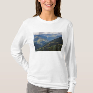 T-shirt Terres agricoles et village dans l'Himalaya