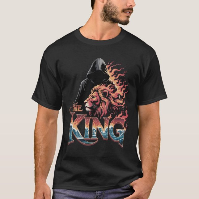 T-shirt The King's Fire: Hooded Guardian and Flaming Lion  (Devant)