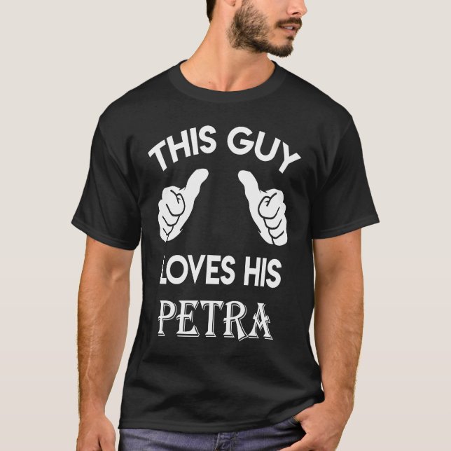 T-shirt This guy loves his PETRA  valentine heart belongs  (Devant)