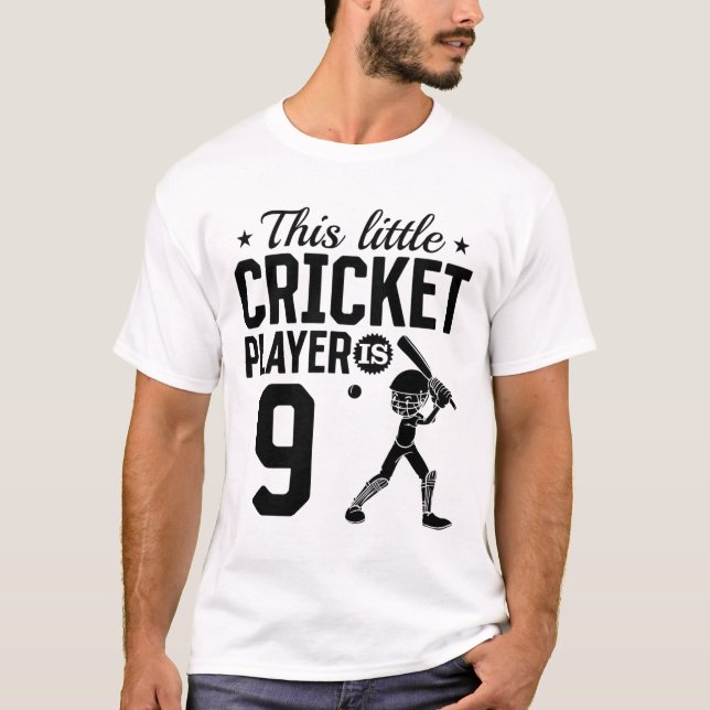 T-shirt This Little Cricket Player Is 9 Years Old - 9th Bi (Devant)