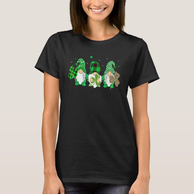 T-shirt Three Gnomes Holding Shamrock Leopard Plaid St Pat (Devant)