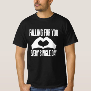 T-shirt Tomber amoureux de toi chaque jour Graphique roman