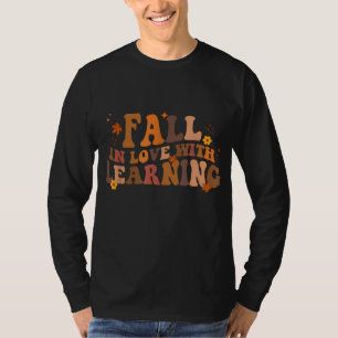 T-shirt Tomber dans l'amour avec l'apprentissage Automne E