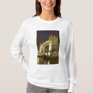 T-shirt Tower Bridge et la Tamise au crépuscule, Londres,