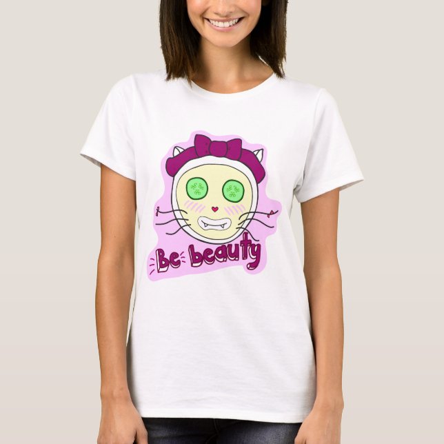 T-shirt. Trendy customised smiling happy cat T-Shirt (Front)