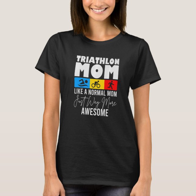 T-shirt Triathlon Maman Aime courir Vélo et nager Triathlo (Devant)