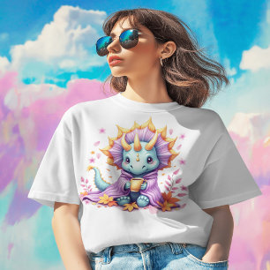 T-shirt Triceratops enveloppé dans une couverture, sirotan