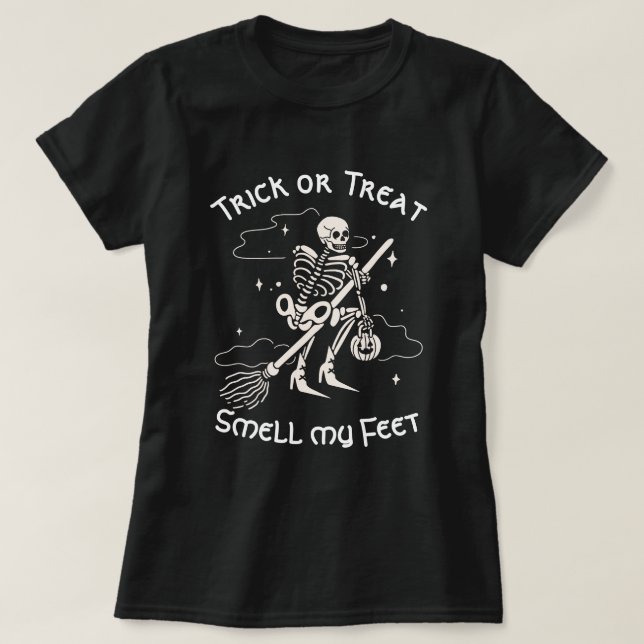 T-shirt Trick ou traiter l'odeur mes pieds Squelette (Design devant)